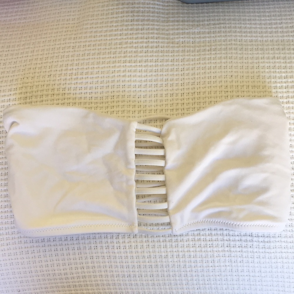 White strapless bikini top